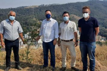 Projeto da Prefeitura e Rotary Club vai plantar 2 mil árvores no Morro do Cruzeiro