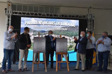 Prefeito inaugura obras no Balneário Municipal