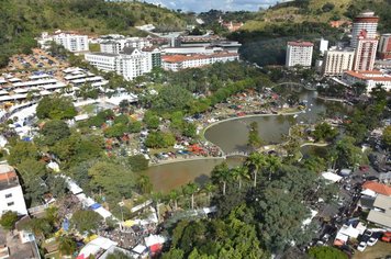 Águas de Lindoia recebe 530 mil visitantes durante Encontro de Autos Antigos