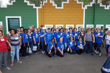 Idosos de Águas de Lindóia visitam a Expoflora