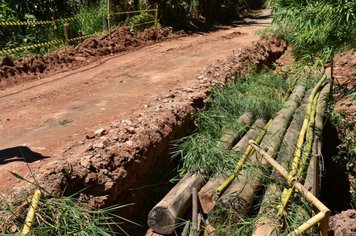 Prefeitura realiza manutenção na Ponte do Barreiro para melhorar segurança para pedestres e motoristas