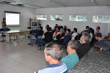 Vigilância Sanitária esclarece comerciantes sobre venda de produtos de origem animal