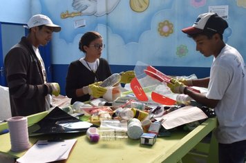 Primeira semana de coleta seletiva recolhe quase uma tonelada de material para reciclagem