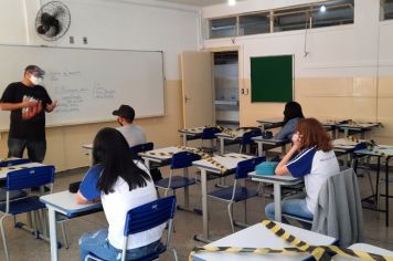 Escolas de Águas de Lindoia registram presença de menos da metade dos alunos esperados para o primeiro dia de aula