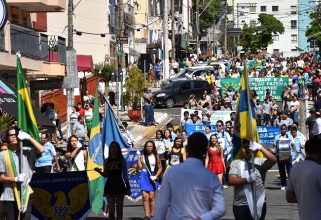 Prefeitura promove desfile cívico para comemorar o Dia da Independência