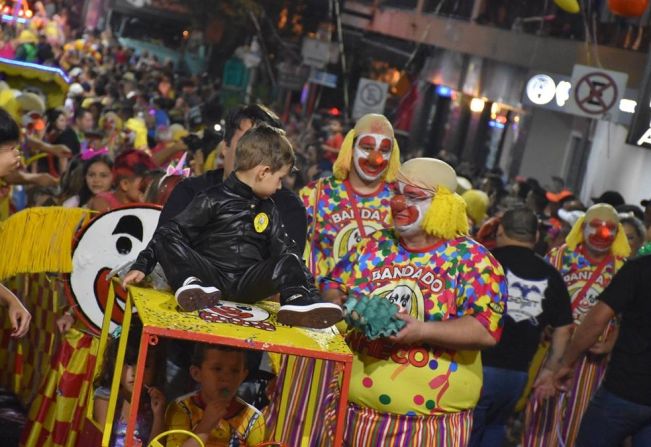 Carnaval de Águas de Lindoia tem diversão para toda a família