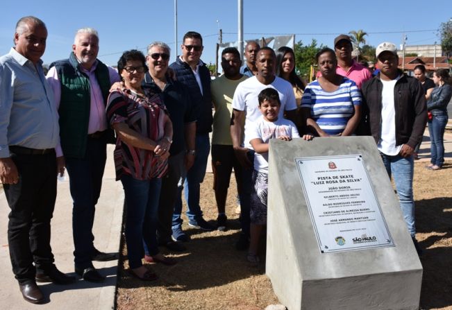 Prefeitura inaugura nova pista de skate nas Casas Populares