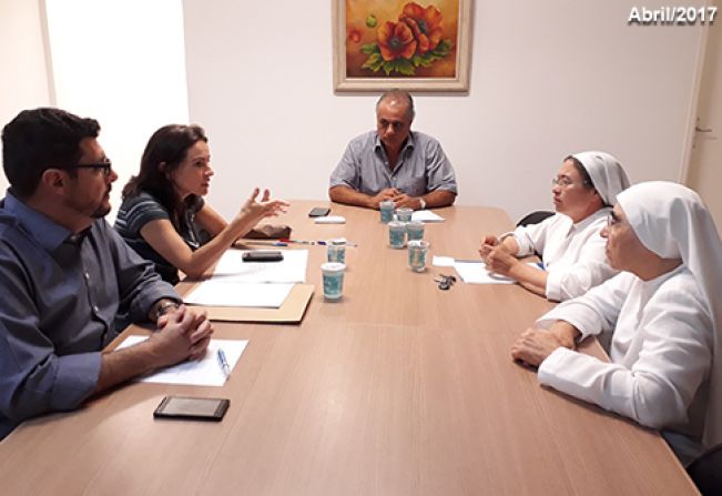 Direção do Hospital apresenta balanço financeiro para Prefeitura